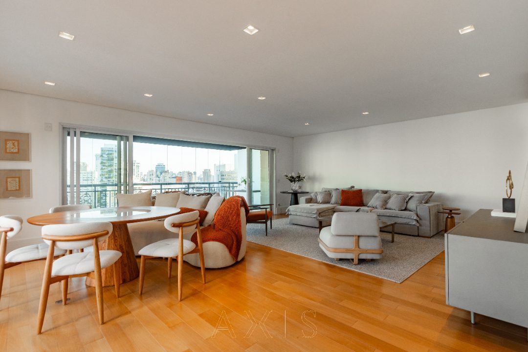 Apartamento 3 Suítes e 5 Vagas à Venda no Itaim Bibi, SP